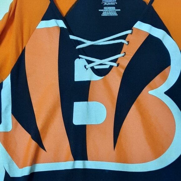 Cincinnati Bengals Big B Front Graphic with LACES Soft Cotton Long Sleeve Tee - Picture 4 of 9